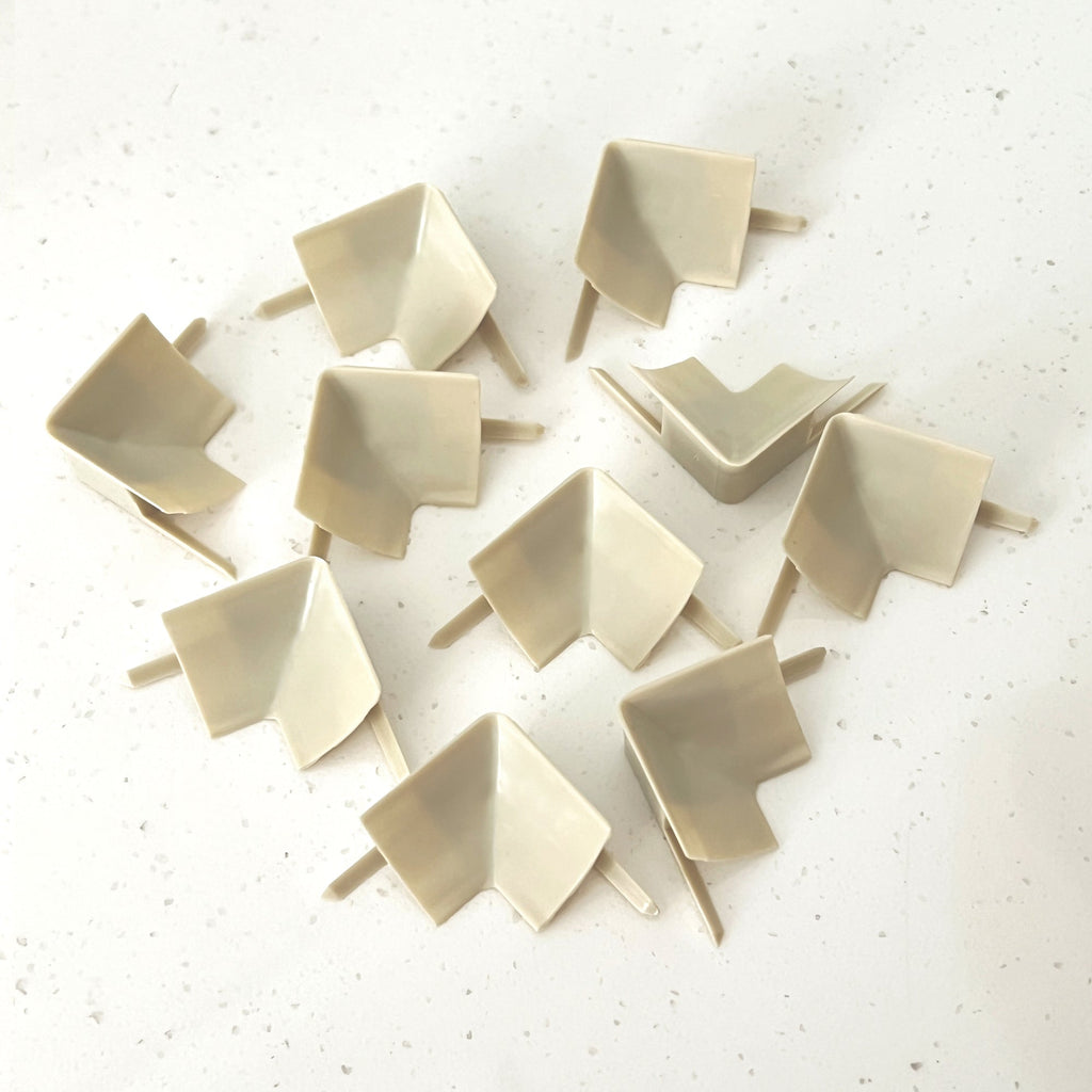 InstaTrim 10 pack of inside corners in the color Ivory