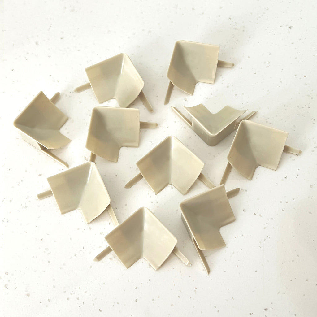 InstaTrim 10 pack of inside corners in the color Ivory